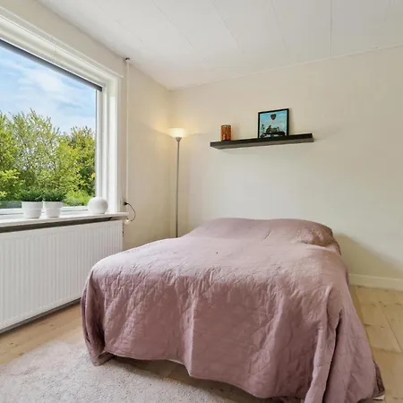 3 Bedroom Lovely In 度假居