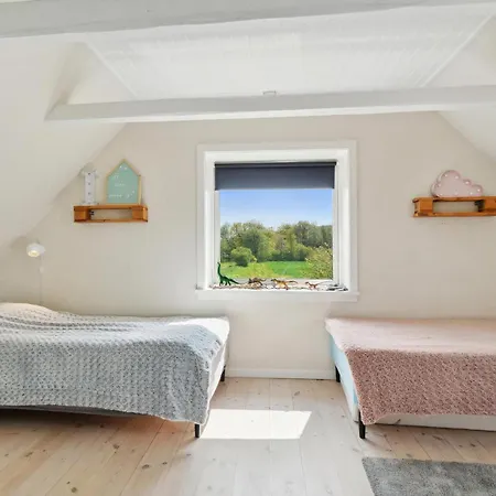 度假居 3 Bedroom Lovely In 阿灵厄