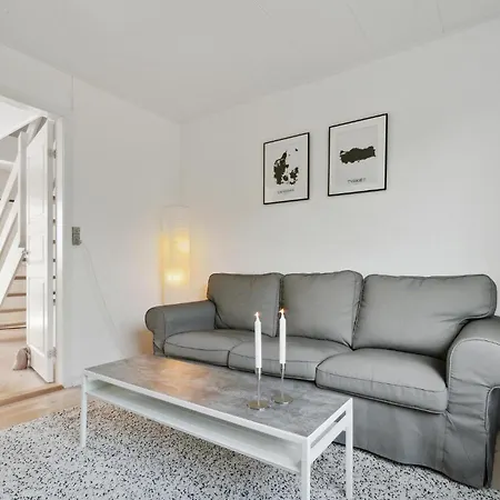 度假居 3 Bedroom Lovely In 阿灵厄