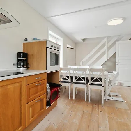 3 Bedroom Lovely In *